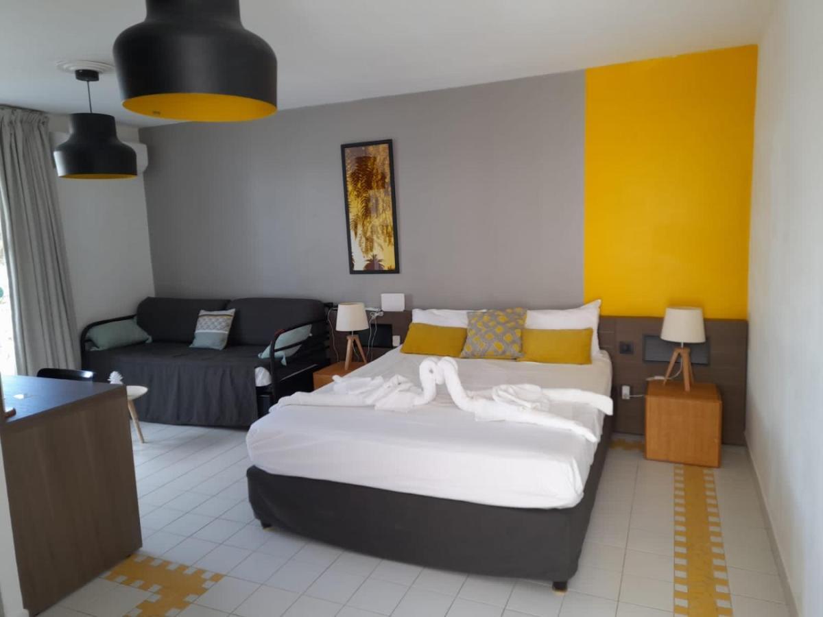 Studio 25 M Manganao Joela 4 Personnes Avec Machine A Laver (Adults Only) Saint-Francois  Exterior photo