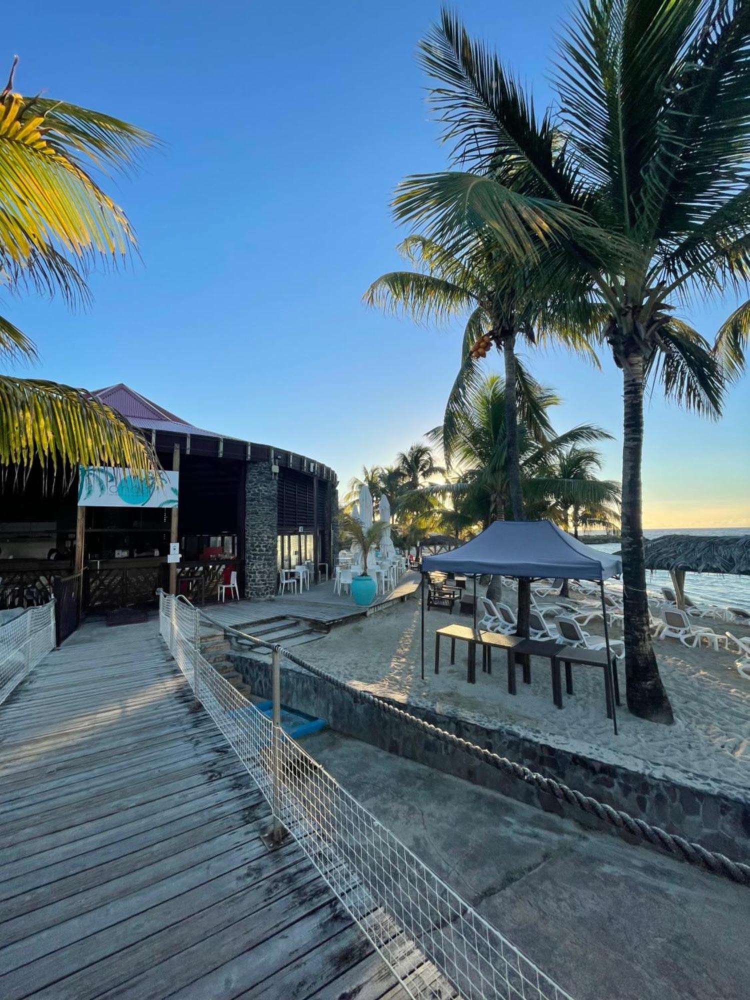 Studio 25 M Manganao Joela 4 Personnes Avec Machine A Laver (Adults Only) Saint-Francois  Exterior photo